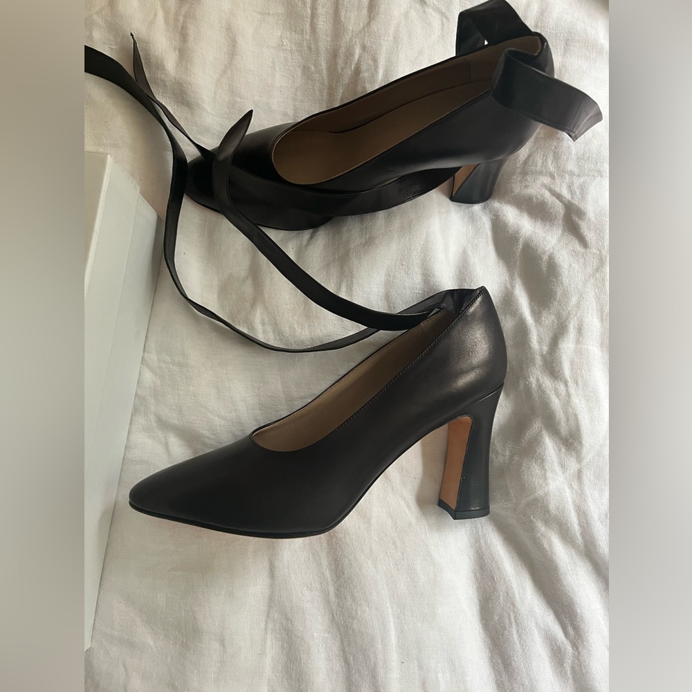 Maryam Nassir Zadeh Size 39 NIB Bertrand Pumps